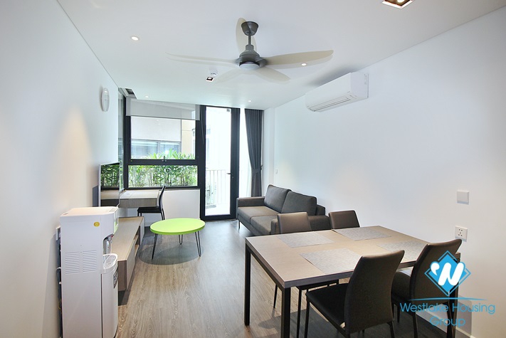 Morden 1 bed apartment for rent in Xuan Dieu st, Tay Ho